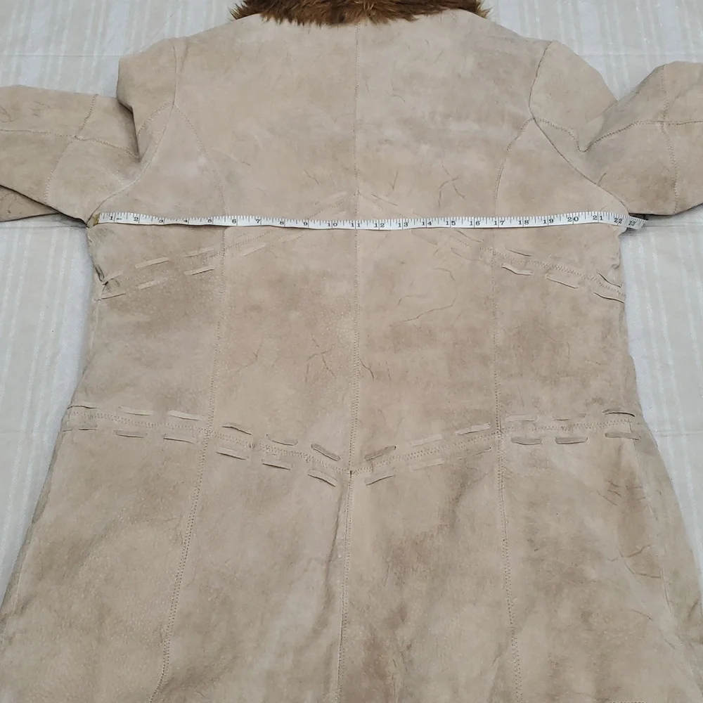 BKE Tan Leather Jacket with Brown Fur Trim - Picture 9 of 11